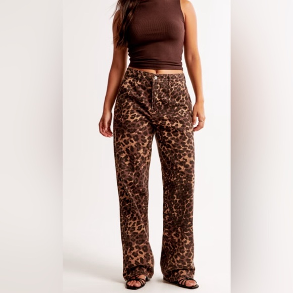 Abercrombie Curve Love Baggy low rise Leopard Print Pants - Picture 4 of 6